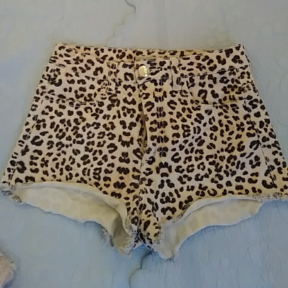 Leopard shorts